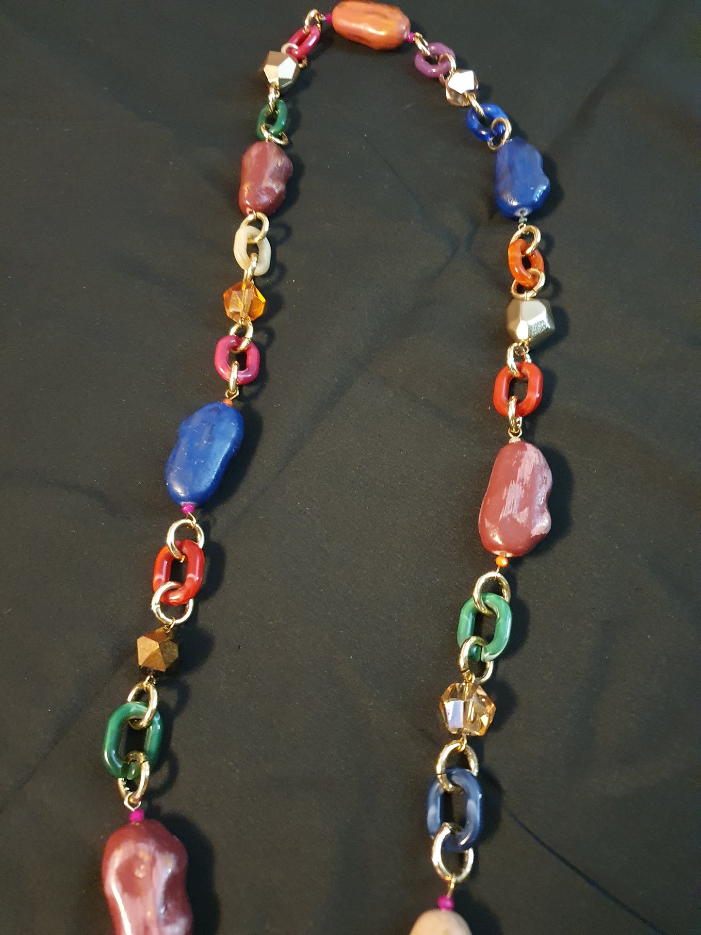 Collana sassi colorati