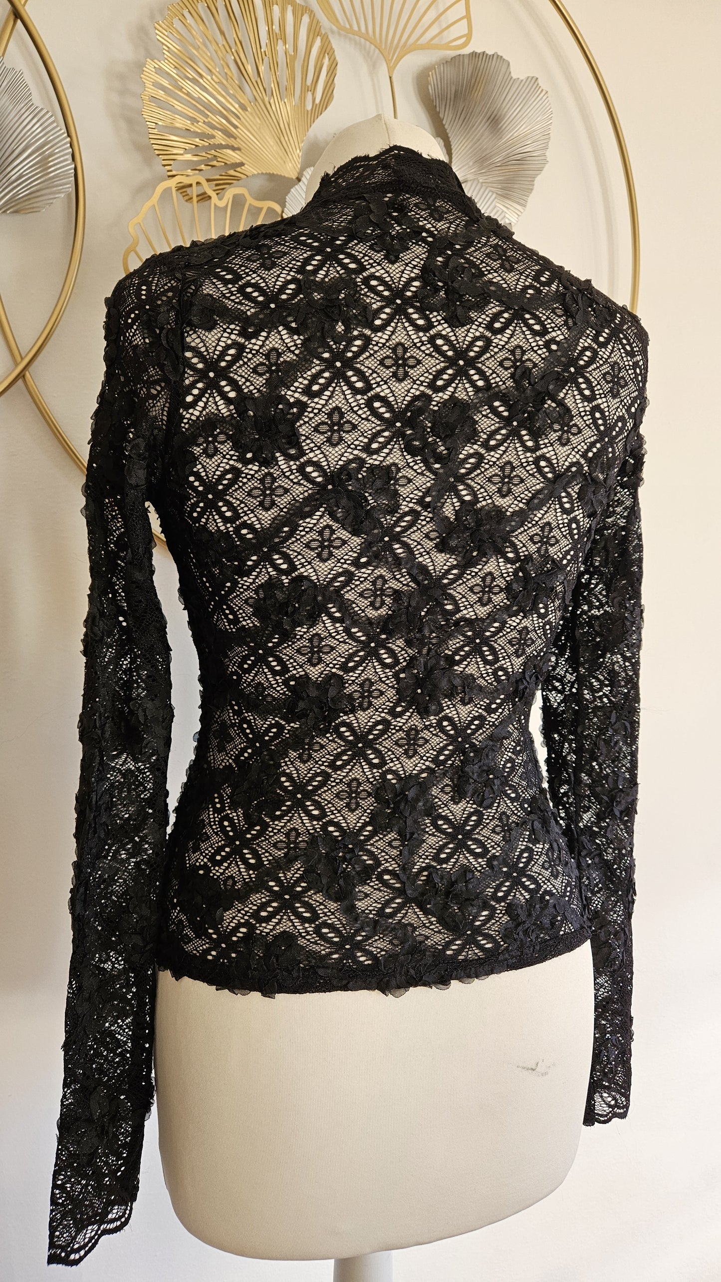 Maglia in pizzo nero