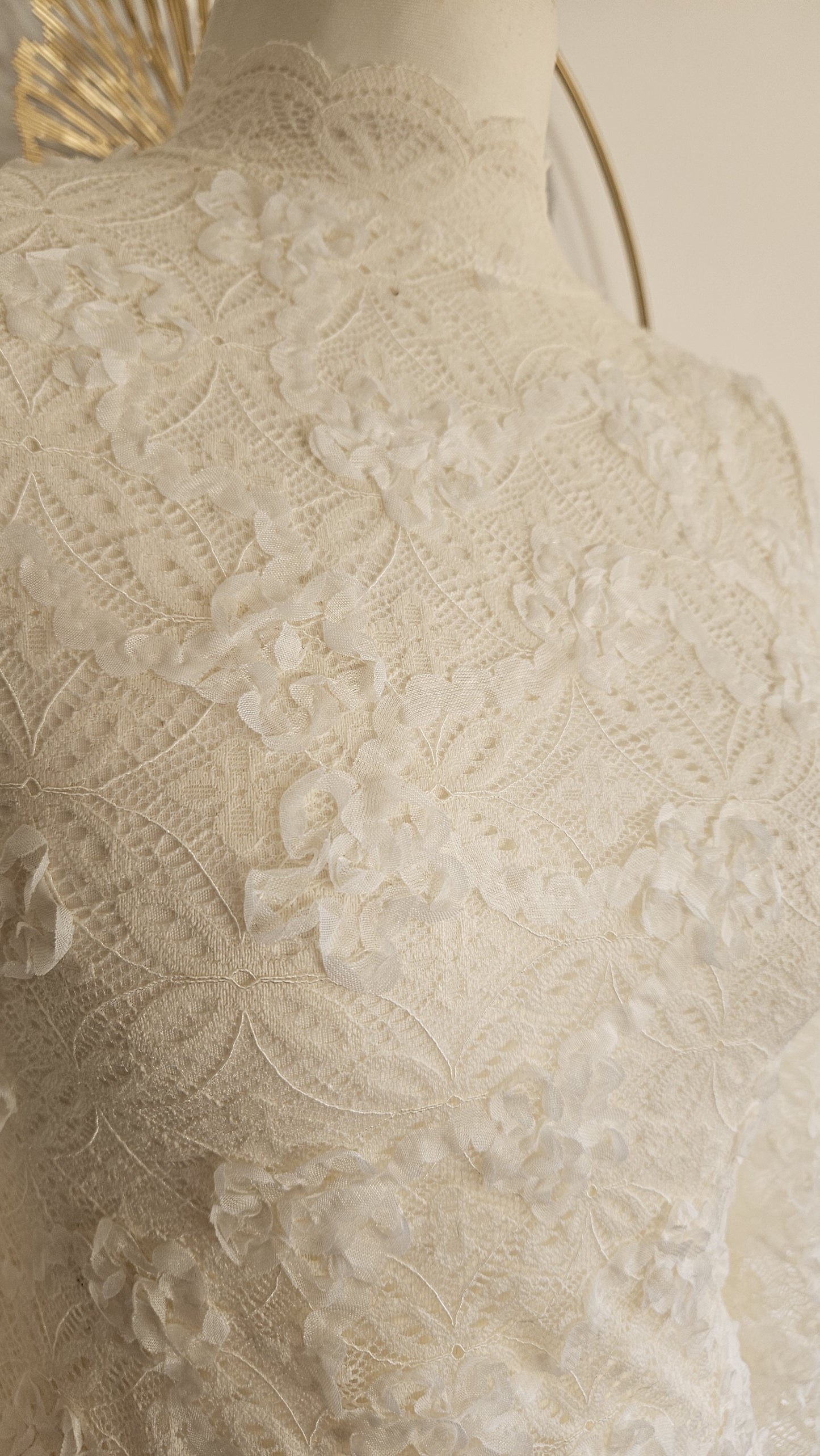 Maglia in pizzo bianco