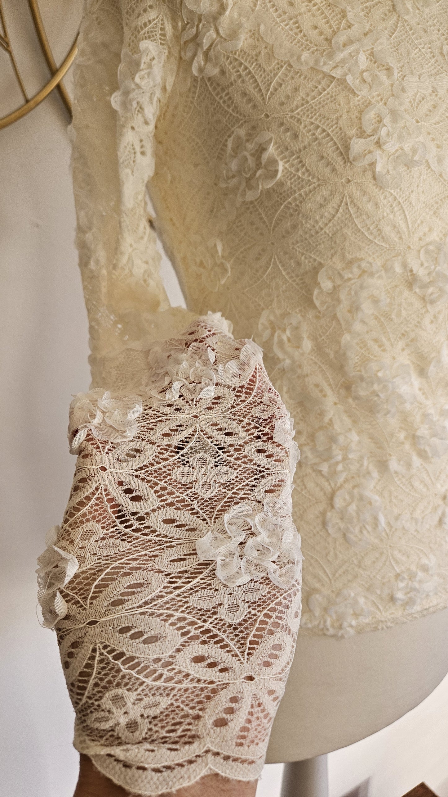 Maglia in pizzo bianco