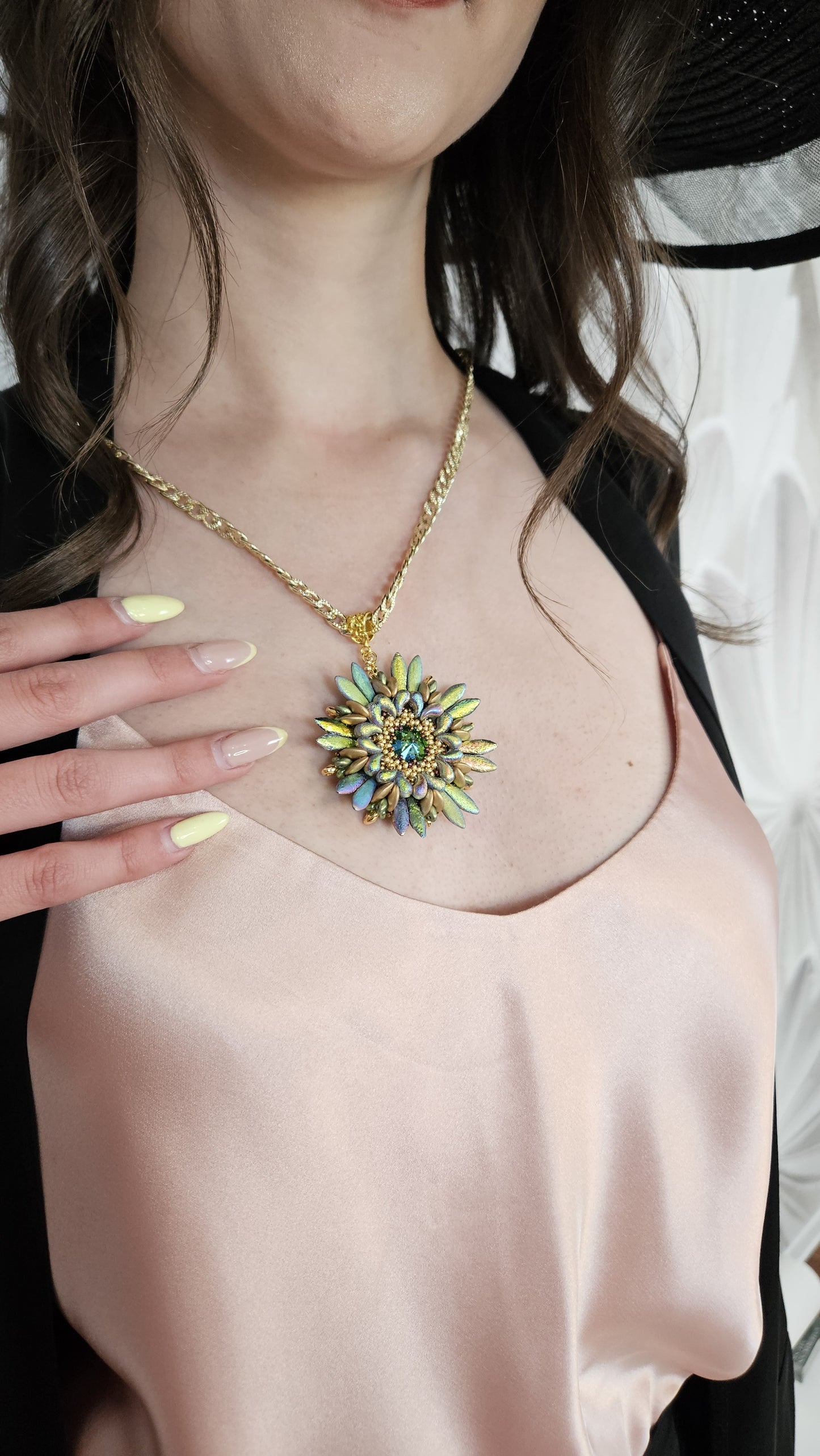 Medaglione verde by Tiziana