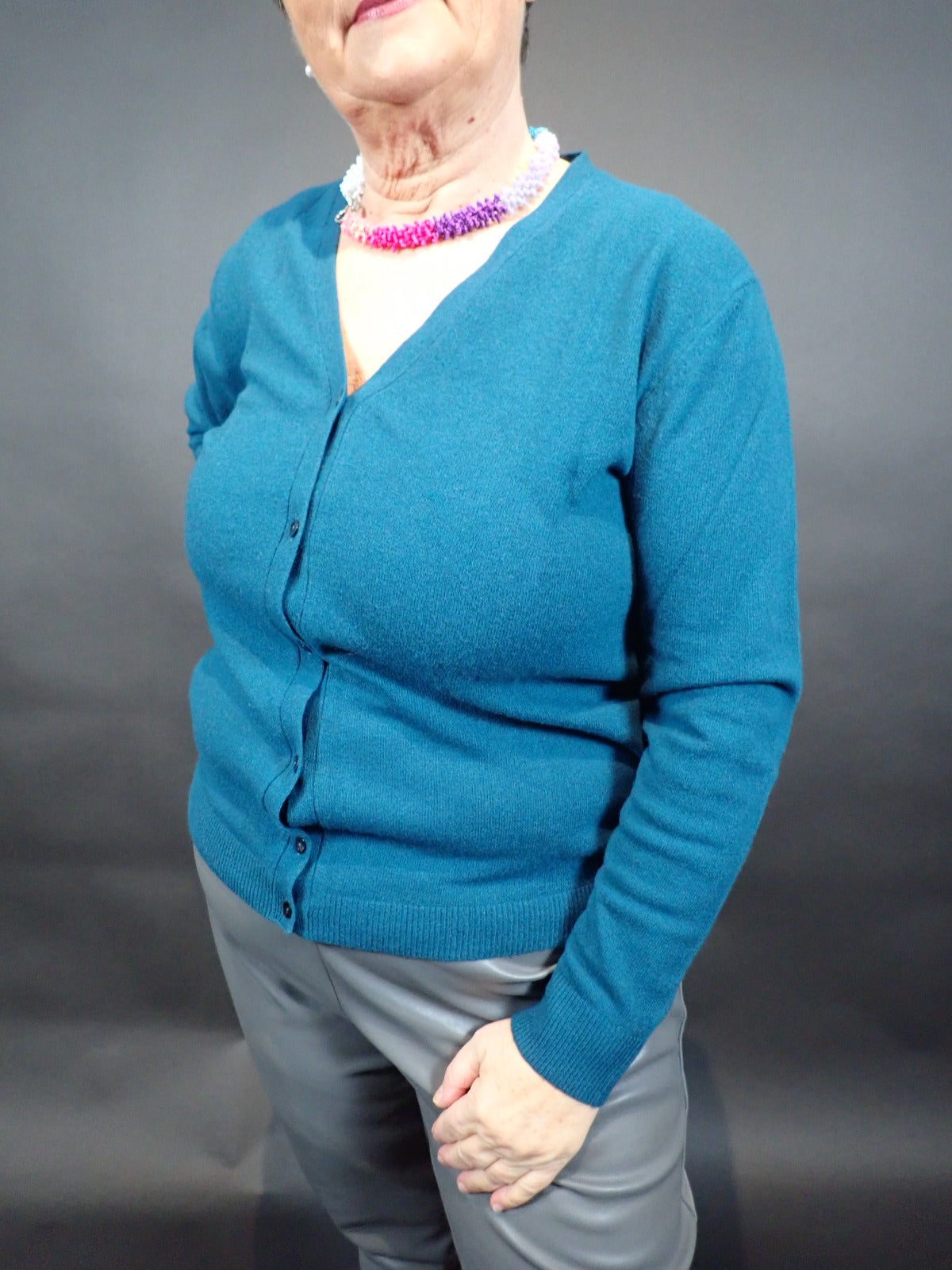 Cardigan scollo V blu petrolio