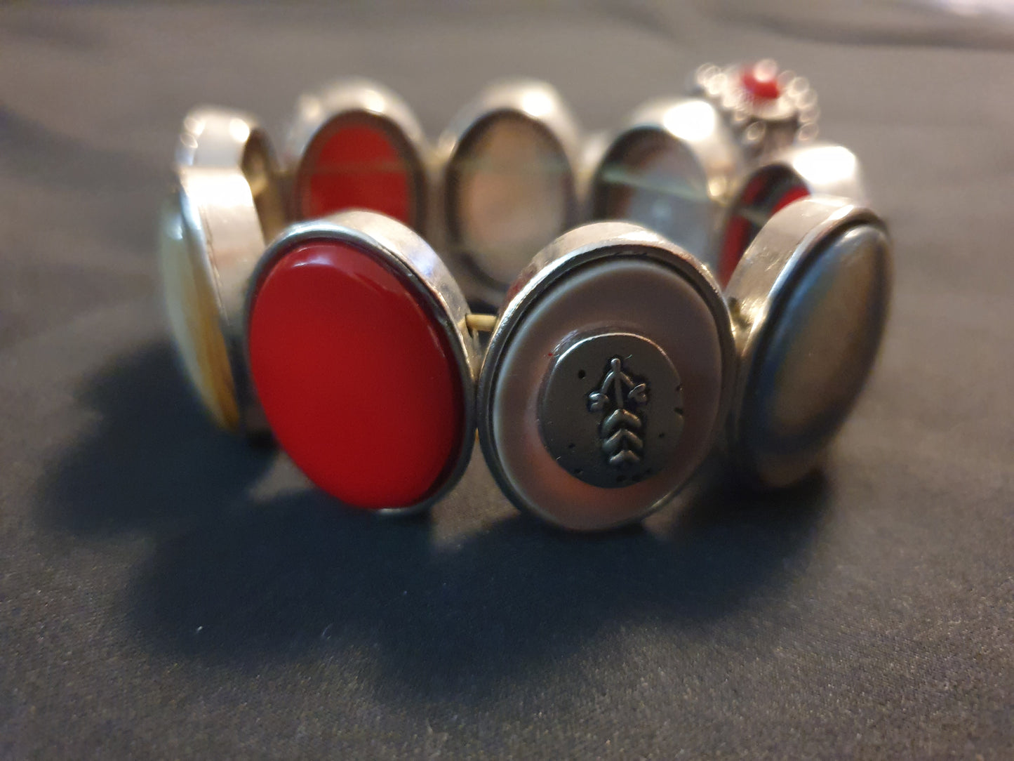 Bracciale e anello stile francese