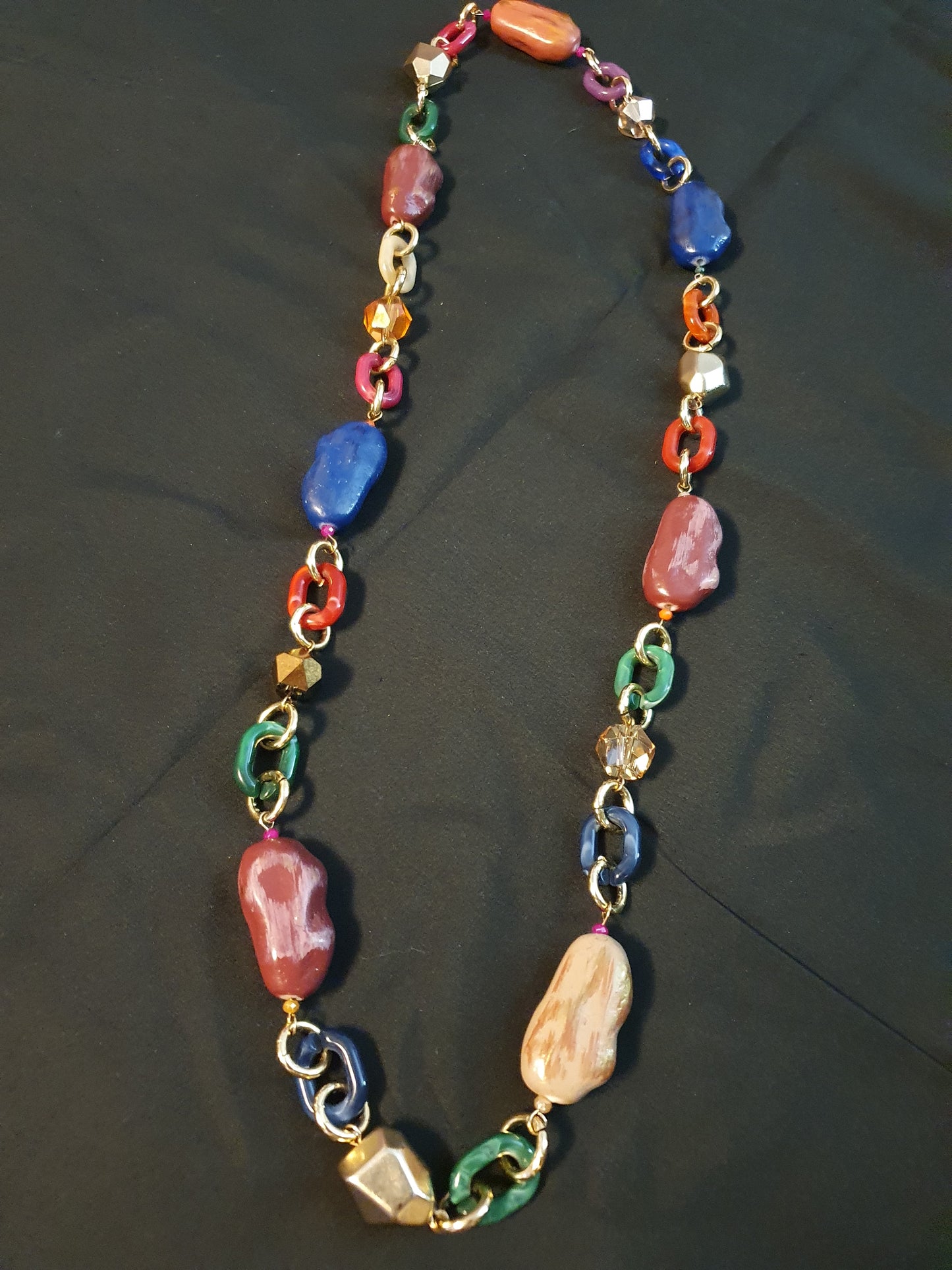 Collana sassi colorati
