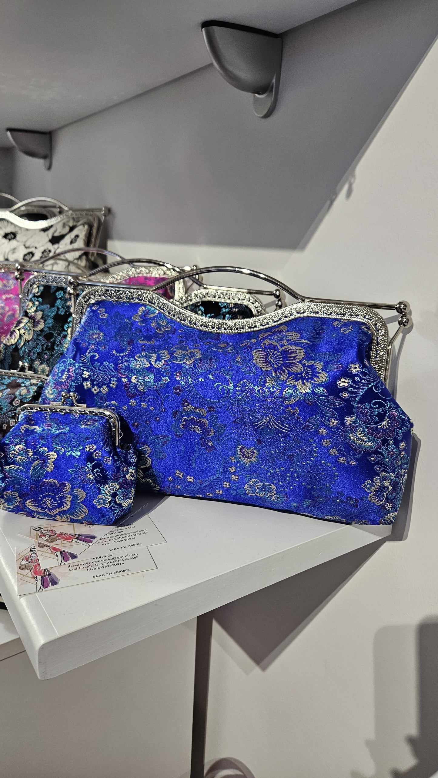 Clutch standard blu elettrico con porta monete