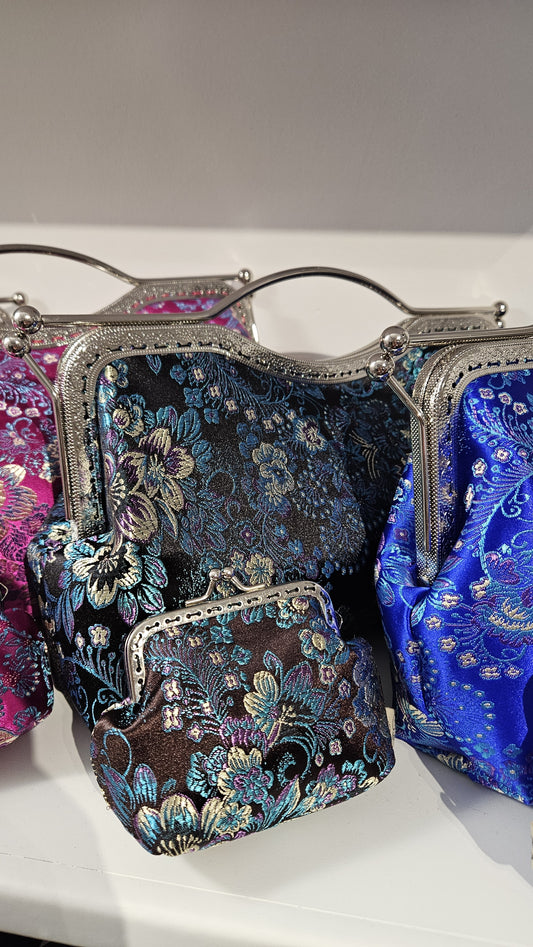 Clutch standard blu con porta monete