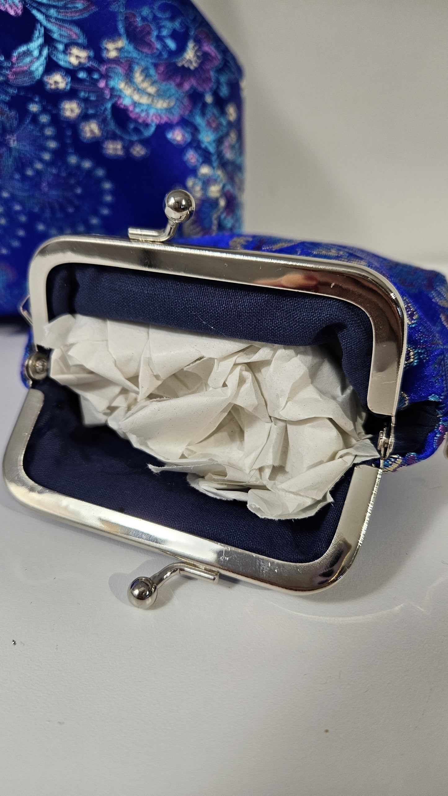 Clutch standard blu elettrico con porta monete
