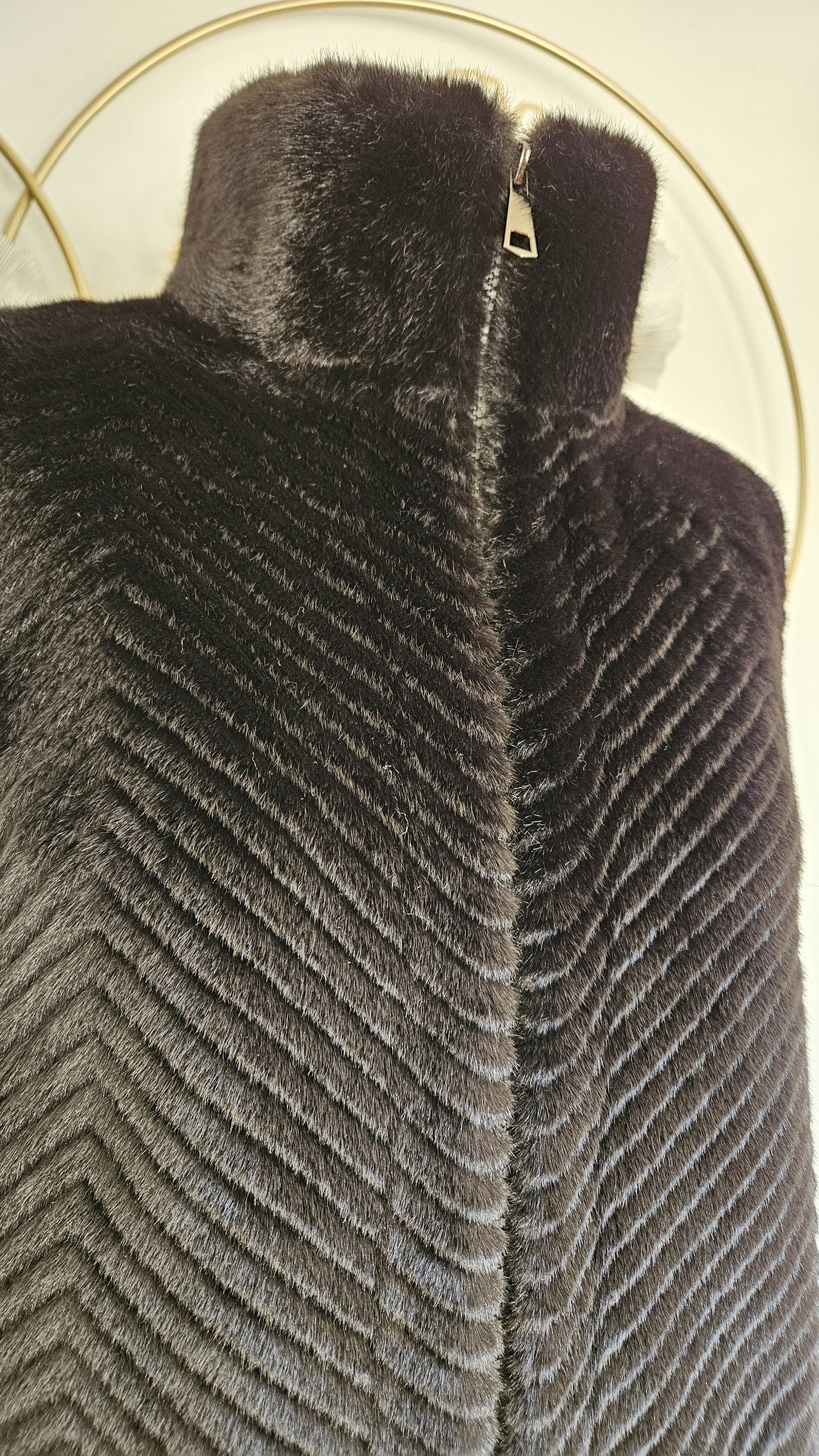 Peluche nero lungo