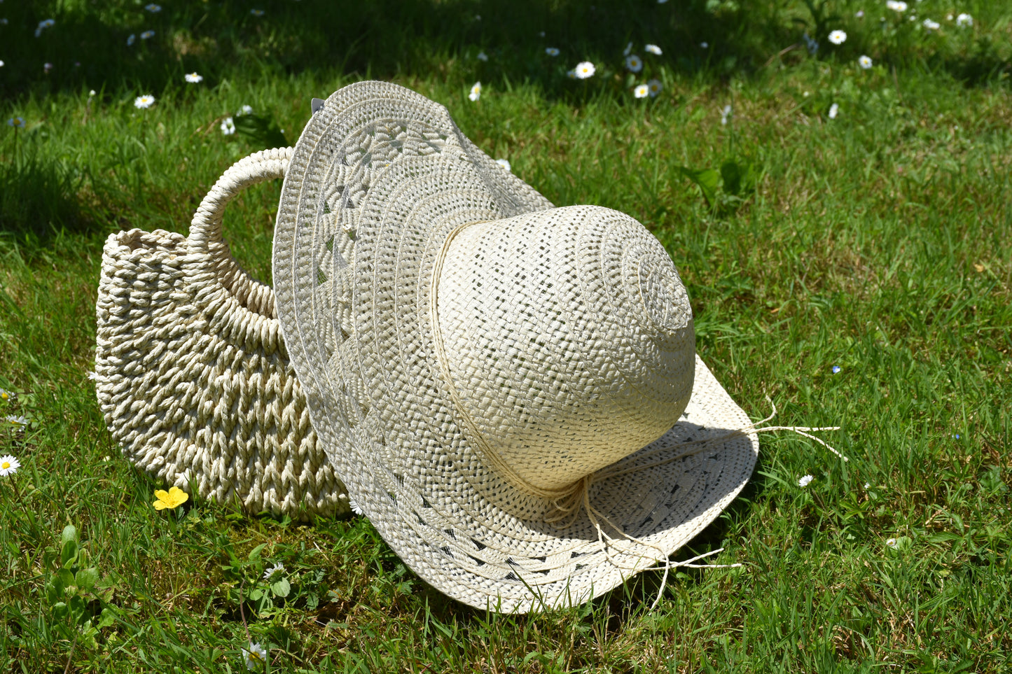 Cappello Donna in Paglia Naturale - Stile Elegante e Romantico con borsa