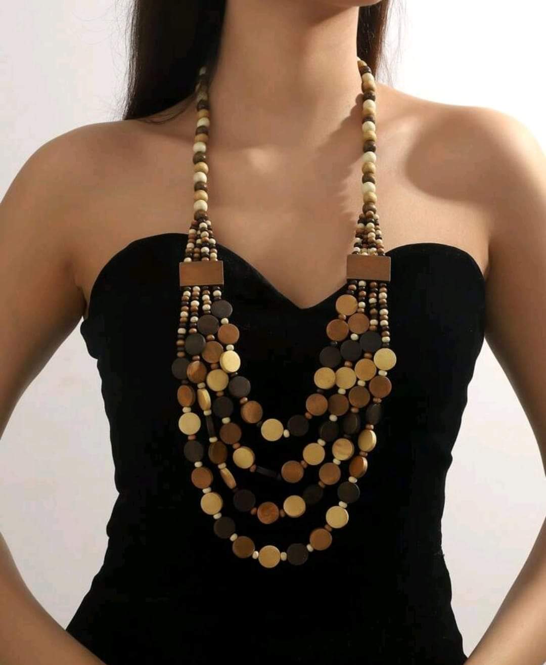 Collana multi-strato in legno