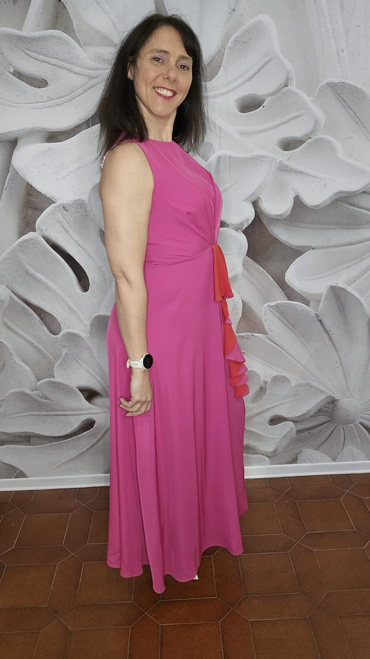 Vestito fuxia con rouge rosse